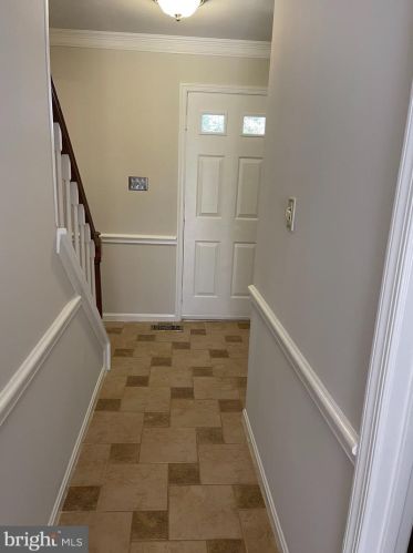 5216 Dunleigh Dr, Springfield VA  22015-1644 exterior