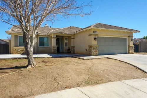 14517 Indian Paintbrush Rd, El Mirage, CA 92301-4265