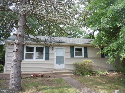 613 Herbert Rd, Browns Mills, NJ 08015-3768