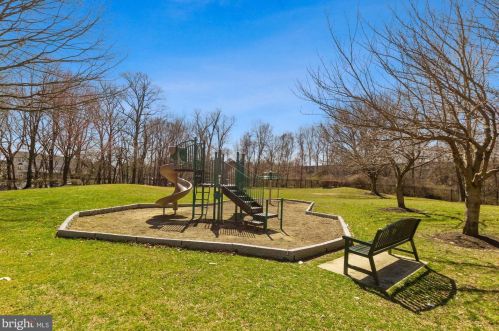 3314 Tapestry Cir, Burtonsville MD 20866-2067 exterior