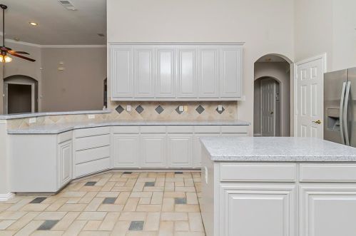 6937 Andress Dr, Fort Worth TX  76132-5031 exterior
