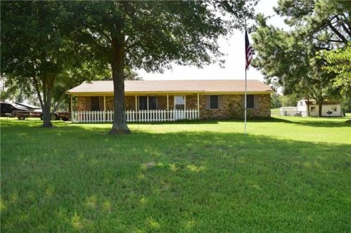 106 Rs County Road 1219, Emory TX  75440-6839 exterior