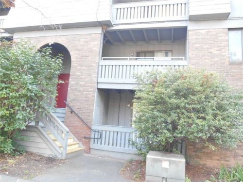 146 Trolley Xing Ln, Middletown CT  06457-5846 exterior