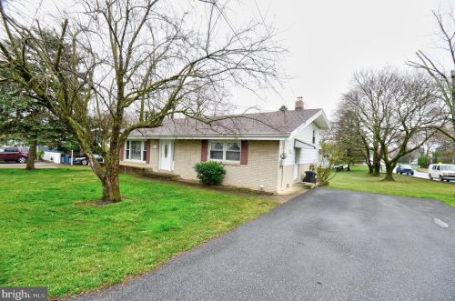 6431 Jonestown Rd, Harrisburg, PA 17112-2614