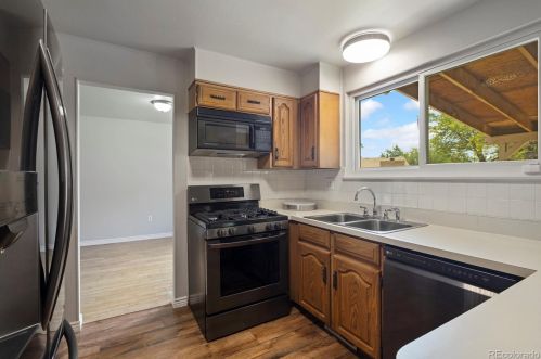 16084 Eastman Pl, Denver, CO 80013-1916