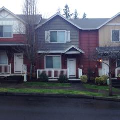 38573 Cascadia Village Dr, Sandy, OR 97055-5389