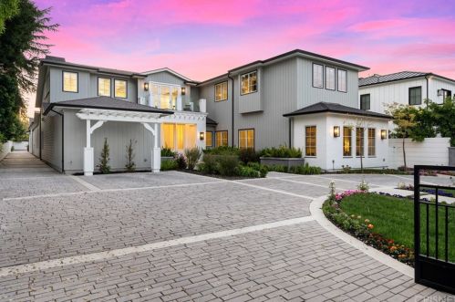 4519 Haskell Ave, Van Nuys, CA 91436-3112