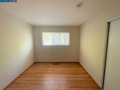 589 Maureen Ln, Concord CA  94523-2758 exterior