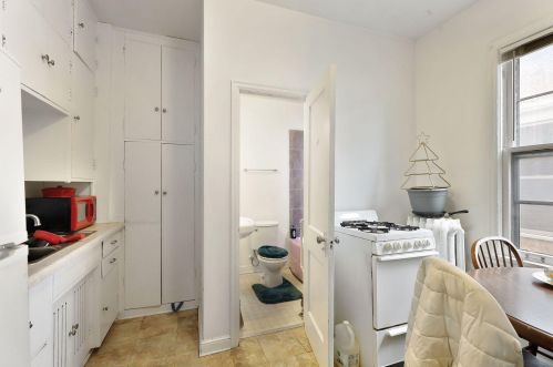 998 Grand Ave, Saint Paul MN 55102-2610 exterior