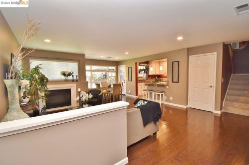 414 Regal Lily Ln, San Ramon, CA 94582-5526