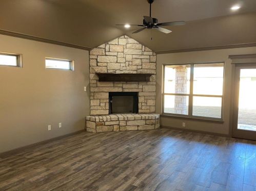 3309 Windcrest Dr, Granbury TX  76049 exterior