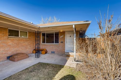 753 Leyden St, Denver, CO 80220-5333