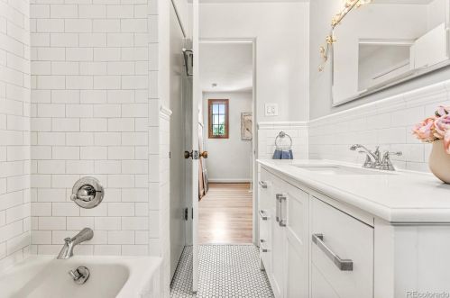 1066 Bonnie Brae Blvd, Denver CO  80209-5135 exterior