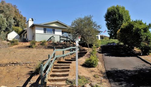 8425 Vista Del Cajon Pl, Lakeside, CA 92040-5521