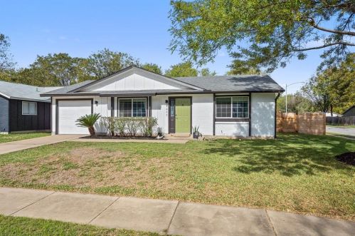 4802 Brassiewood Dr, Austin TX  78744-5107 exterior