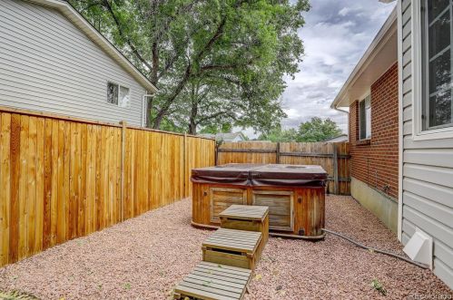 7047 62nd Pl, Arvada CO  80003-4843 exterior