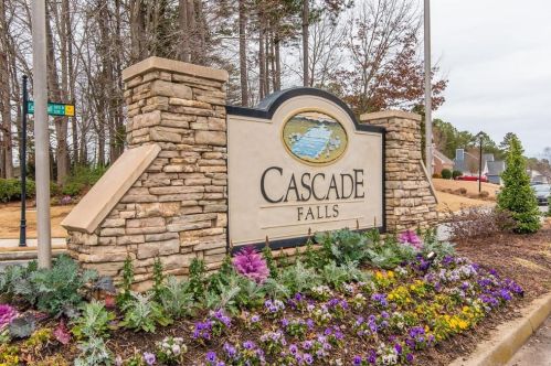 2648 Cascade Cove Dr, Buford, GA 30519-6952
