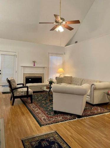 771 Reeves Lake Dr, Marietta, GA 30064-5239