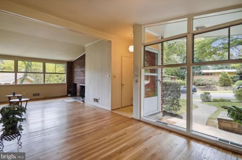 2205 Richland Pl, Silver Spring MD 20910-2331 exterior