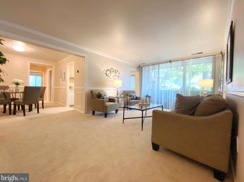 8703 Hayshed Ln, Columbia, MD 21045-2830