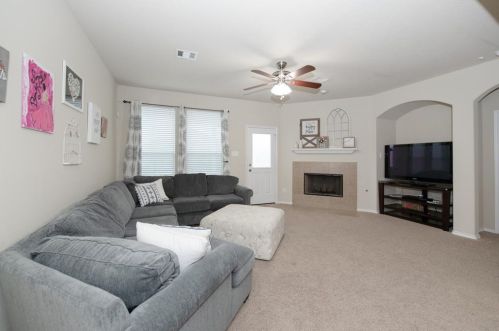 5302 Jay Thrush Dr, Richmond TX 77407-4011 exterior