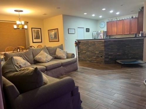 941 Apricot Dr, Uhland TX  78640-6415 exterior