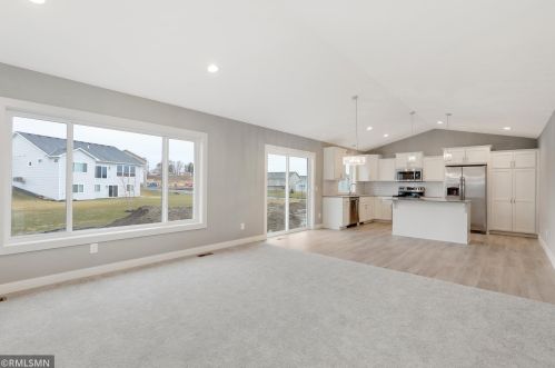 1437 Bridgewater Pkwy, Dundas, MN 55019-3983