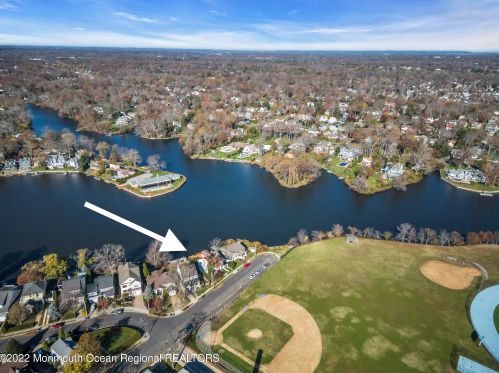 1503 Comstock St, Tinton Falls NJ  07712-5009 exterior