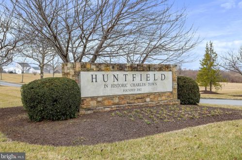 399 Lord Fairfax St, Charles Town WV  25414-2609 exterior