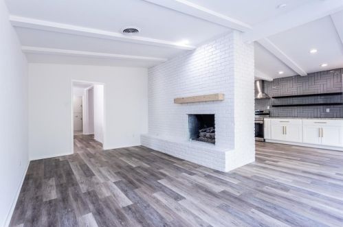 1705 Glen Alta Dr, Irving TX  75061-2306 exterior