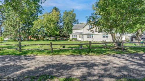 1765 Gurney St, Saint Paul, MN 55117-2321