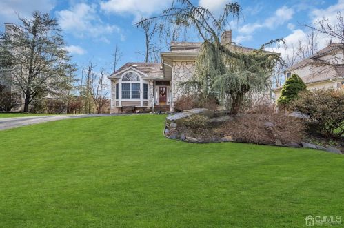 40 Lavender Dr, Princeton NJ  08540-9448 exterior