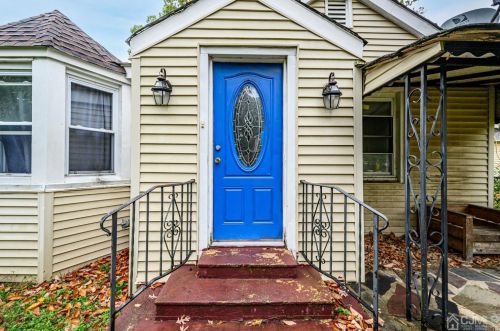 15 2nd Ave, Pine Hill, NJ 08021-6201