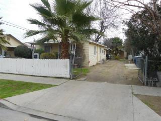725 Archie Ave, Fresno, CA 93702-3606
