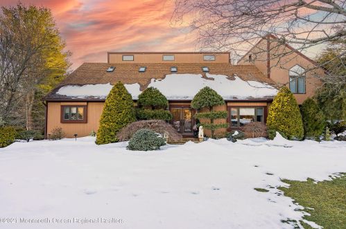 11 Brandywine Way, Middletown, NJ 07748-2536