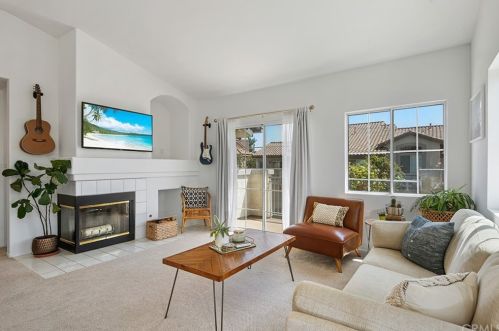 7908 Horizon Vw Dr, Anaheim CA  92808-1517 exterior