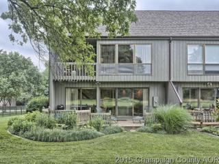 2216 Briar Hill Dr, Champaign, IL 61822-6143