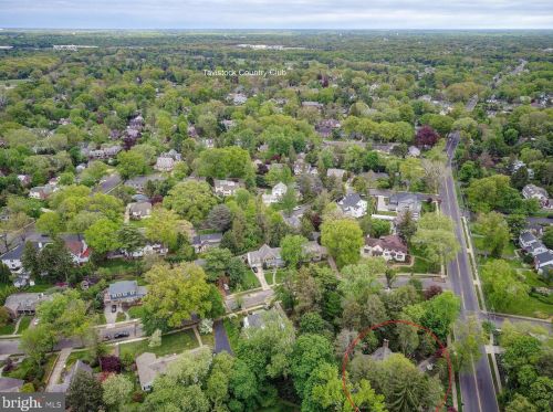 585 Warwick Rd, Haddonfield NJ 08033-3845 exterior