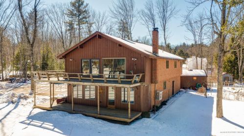 12 Peninsula Dr, Standish, ME 04084-5787
