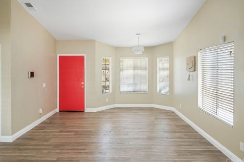 20065 Swallow Hill Cir, Perris, CA 92570-7111
