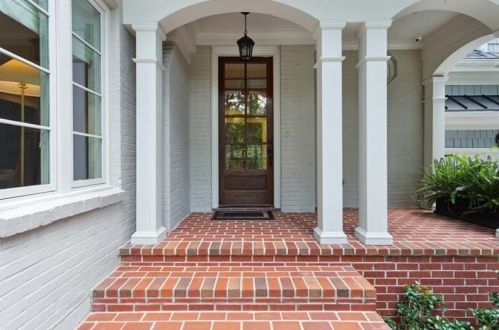 554 Mnr Rdg Dr, Atlanta GA  30305-3512 exterior