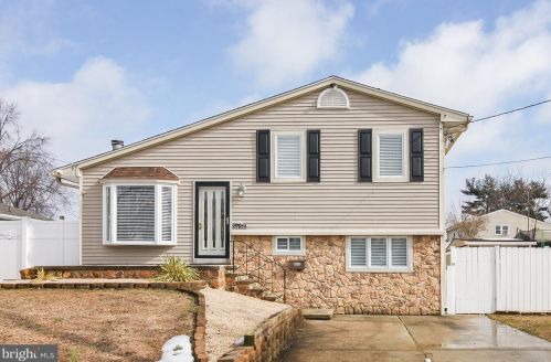 2626 Finlaw Ave, Camden, NJ 08109-3117