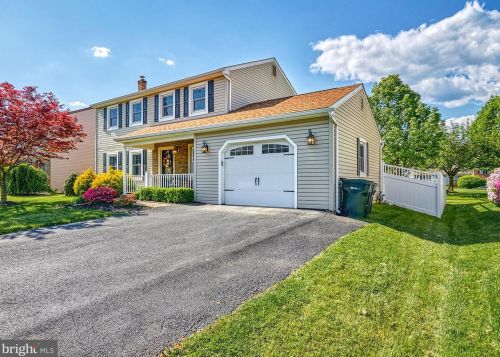 290 Fairview St, Carlisle, PA 17015-4316