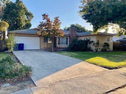 1657 Ida St, Dos Palos, CA 93620-2714