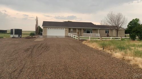 3220 40th Ln, Avondale, CO 81022-9794