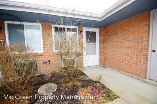 4562 Croftshire Dr, Dayton OH  45440-1703 exterior