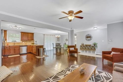 3211 Flamingo Dr, Atlanta GA  30344-5325 exterior