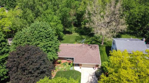 4224 Tallwood Ave, Rockford, IL 61114-6051