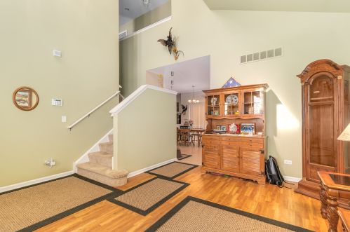 1405 Baltz Dr, Joliet, IL 60431-7567