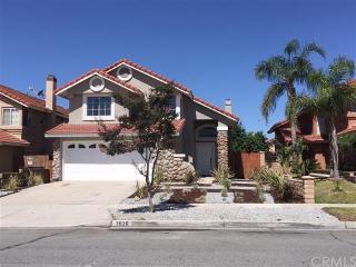7626 Plumaria Dr, Fontana CA  92336-1658 exterior